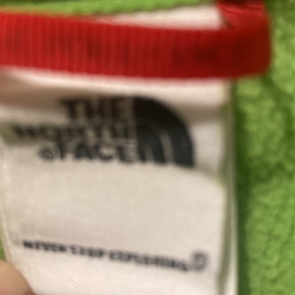 Woman’s North Face fleece 1/4 zip - Picture 3 of 5